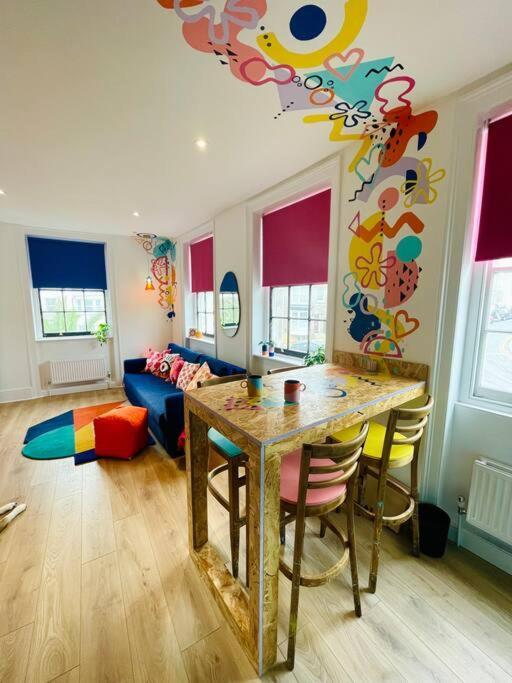 Colourful Apartment In Margate KENT Екстер'єр фото